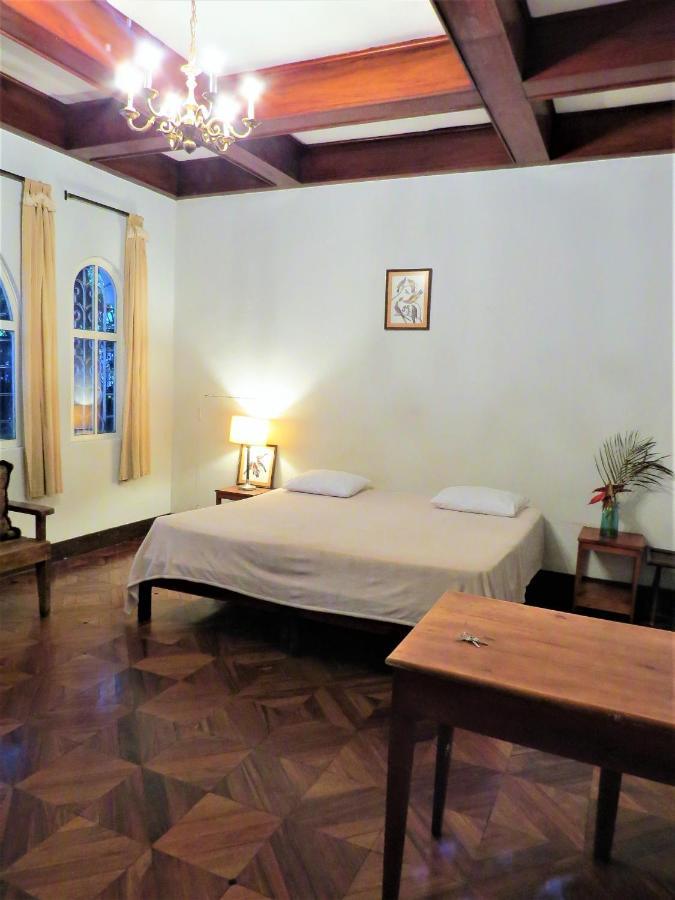 Hostel Casa Del Parque Сан-Хосе Экстерьер фото