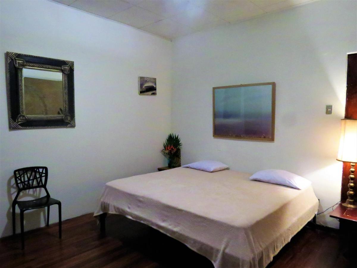 Hostel Casa Del Parque Сан-Хосе Экстерьер фото