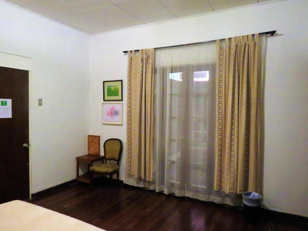 Hostel Casa Del Parque Сан-Хосе Экстерьер фото